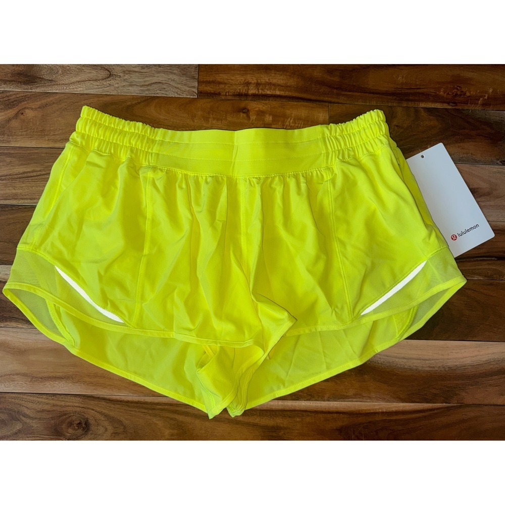 Lululemon NWT Hotty Hot LR Short 2.5" Lined Electric Lemon Size 12